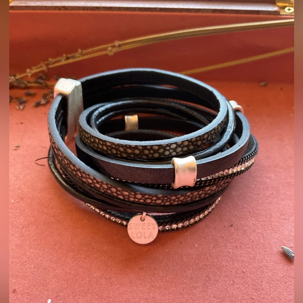 Sweet Lola Black and Silver Stack - Picture 3 of 6